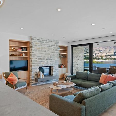 Winona Of Wanaka - Luxury Lakefront Apartment Экстерьер фото