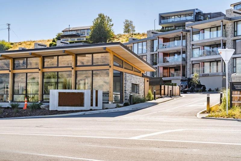 Winona Of Wanaka - Luxury Lakefront Apartment Экстерьер фото